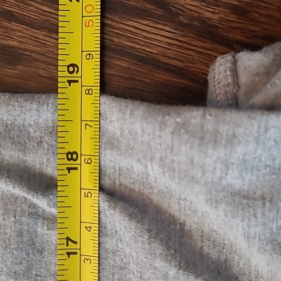 BATMAN DC  Girls Youth BatGirl Short Sleeve BatWoman Superhero Tshirt Size XL - Picture 4 of 7